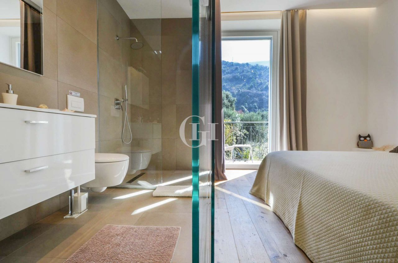Апартаменты у озера Гарда, Италия, 115 м2 фото 4