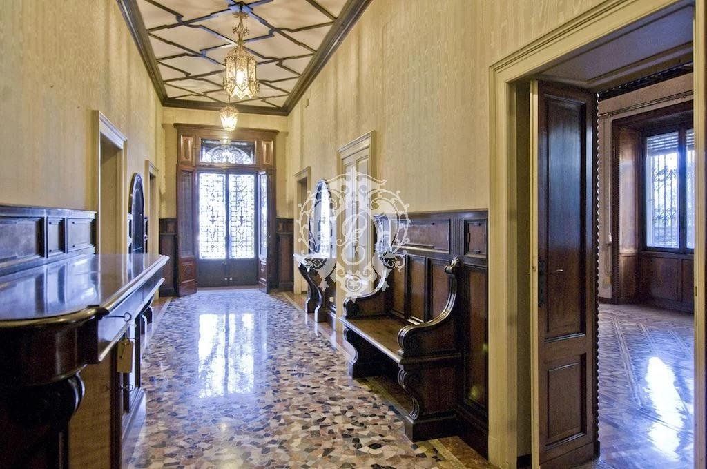 Вилла в Комо, Италия, 760 м2 фото 5