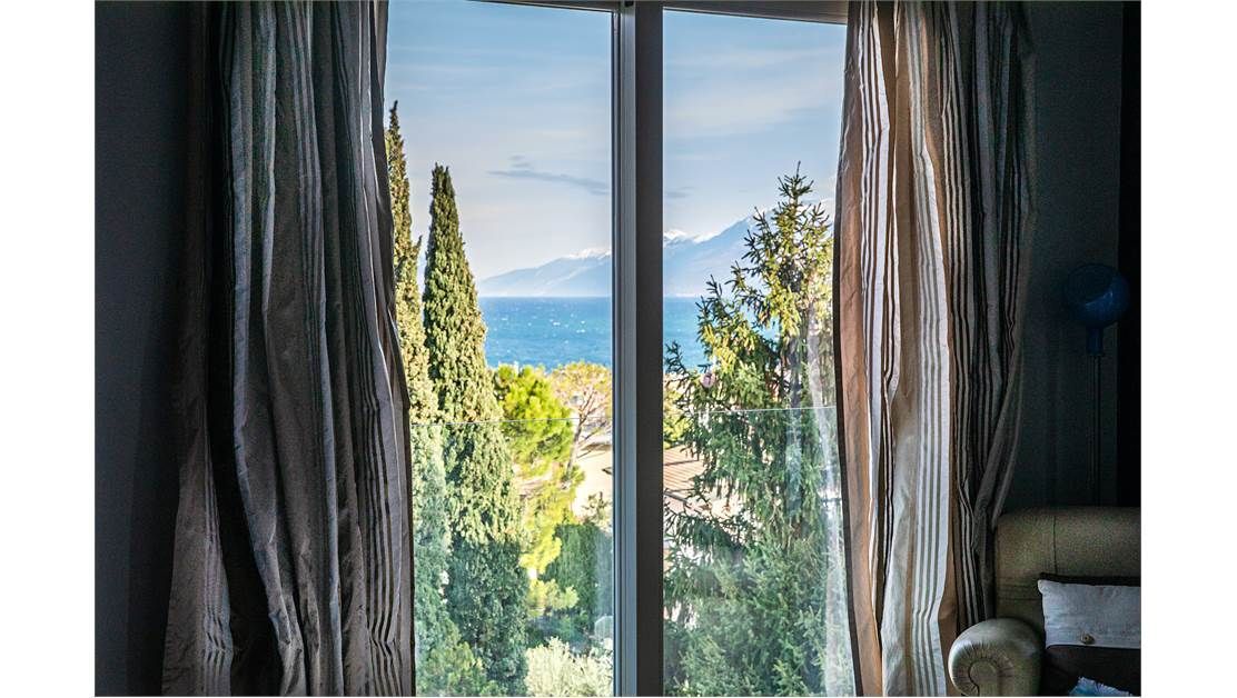 Пентхаус у озера Гарда, Италия, 350 м2 фото 1