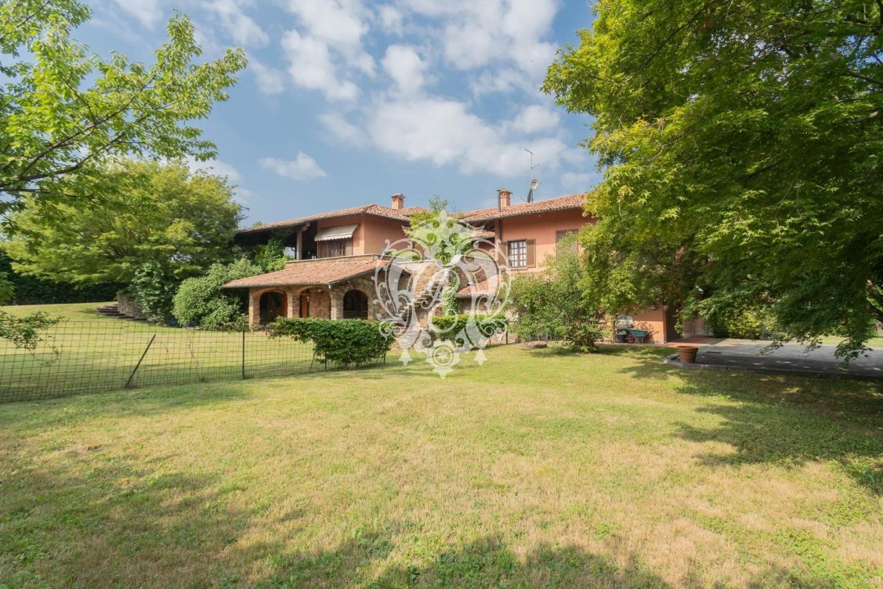 Вилла в Ольджате-Комаско, Италия, 765 м2 фото 3
