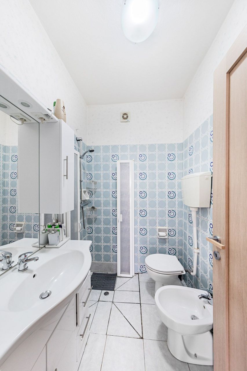 Апартаменты у озера Гарда, Италия, 60 м2 фото 5