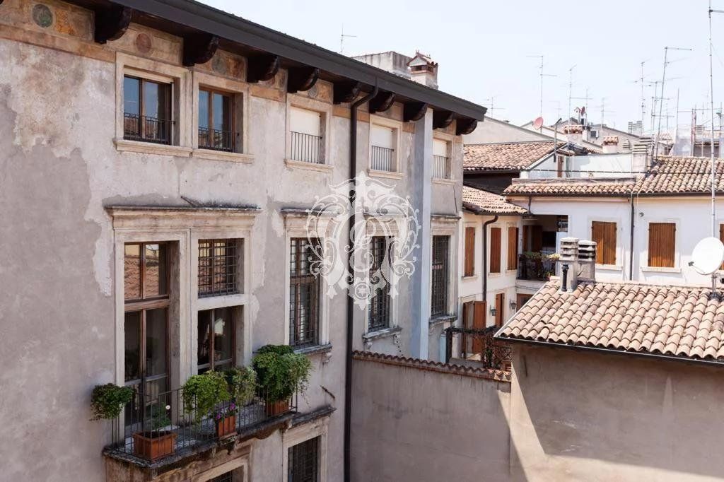 Квартира в Вероне, Италия, 90 м2 фото 3