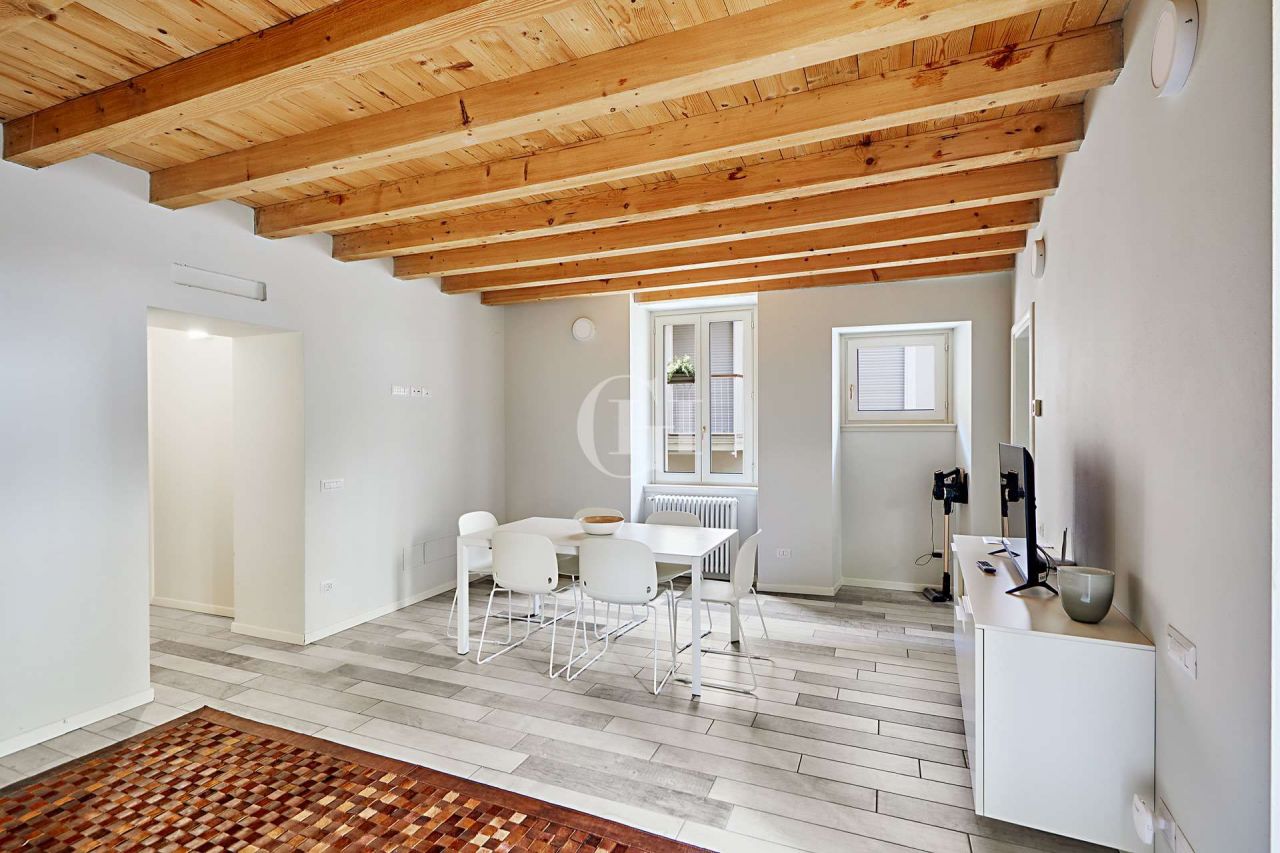 Апартаменты у озера Гарда, Италия, 140 м2 фото 2