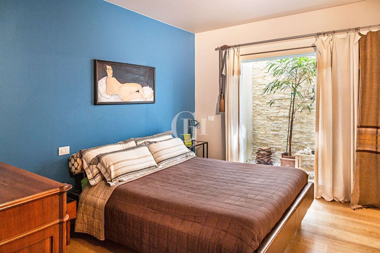 Апартаменты у озера Гарда, Италия, 195 м2 фото 5