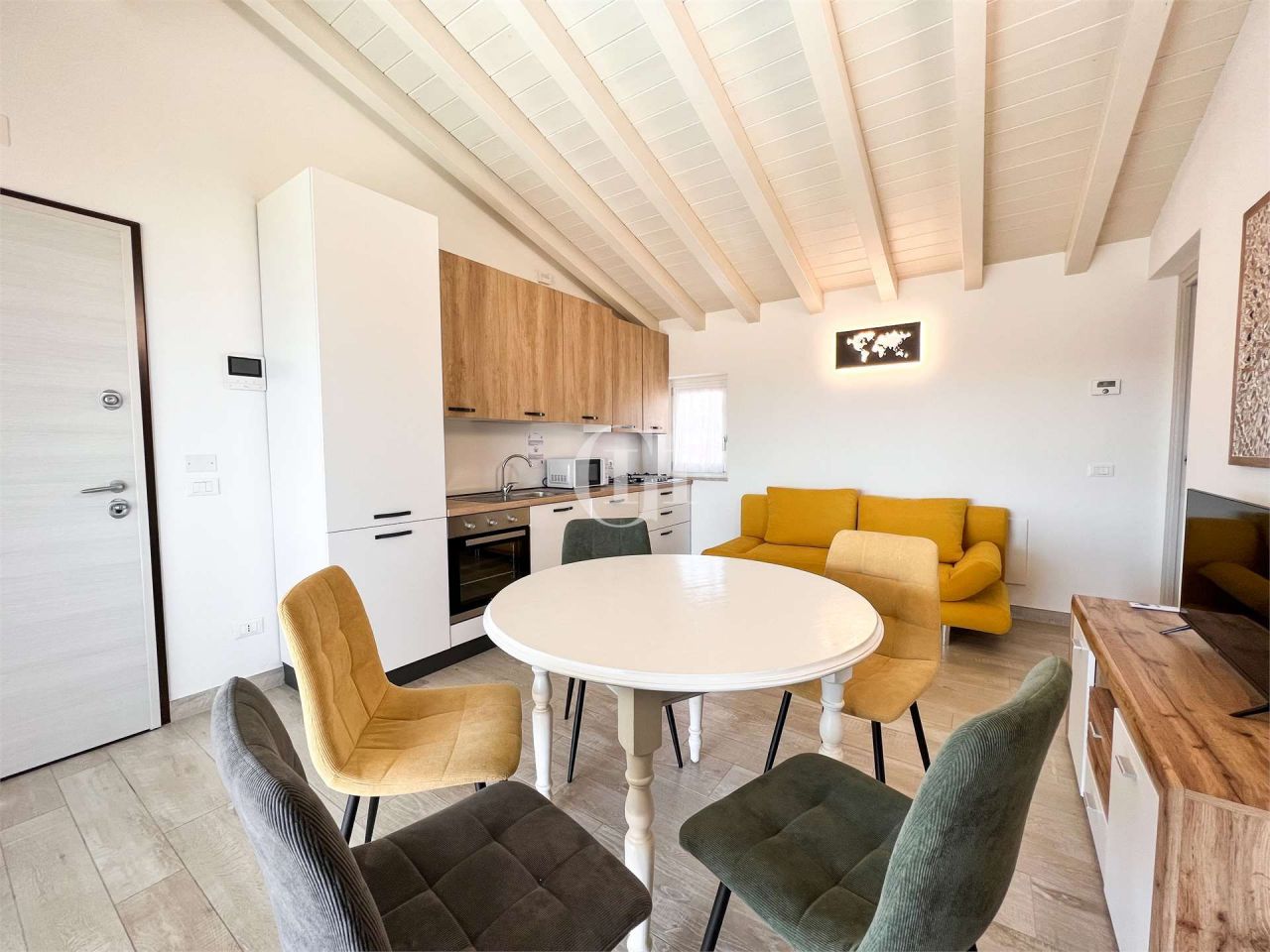 Апартаменты у озера Гарда, Италия, 80 м2 фото 4
