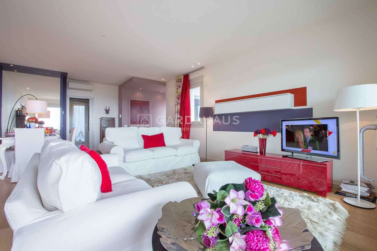 Апартаменты у озера Гарда, Италия, 200 м2 фото 2