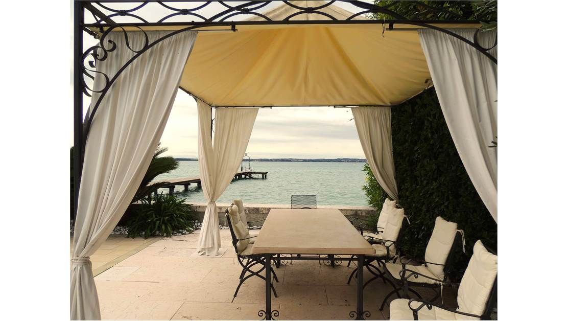 Вилла у озера Гарда, Италия, 800 м2 фото 5