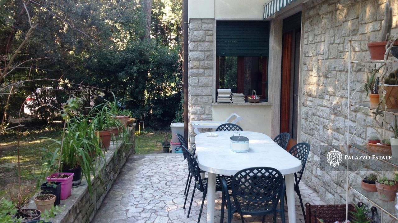 Вилла в Форте деи Марми, Италия, 300 м2 фото 3