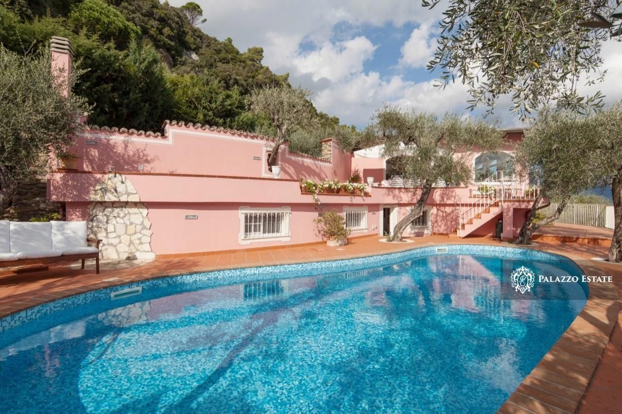 Вилла в Амелье, Италия, 200 м2 фото 3