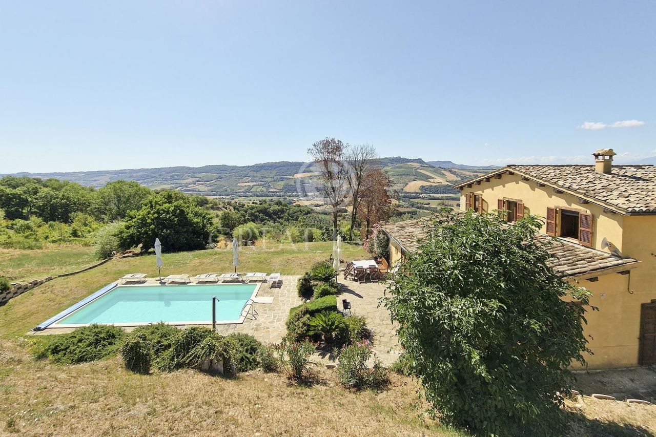 Дом в Фермо, Италия, 275 м2 фото 3