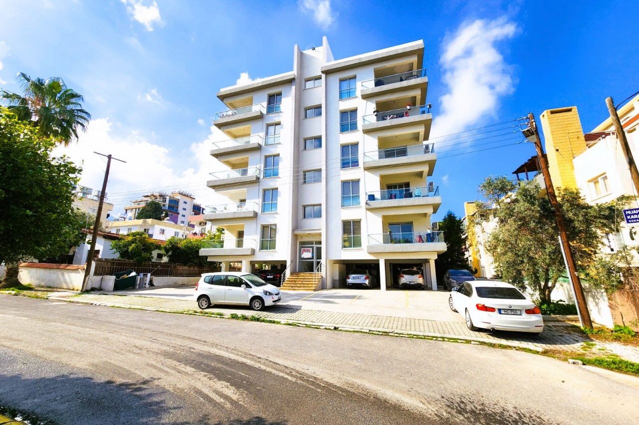 Апартаменты в Кирении, Кипр, 100 м2 фото 1