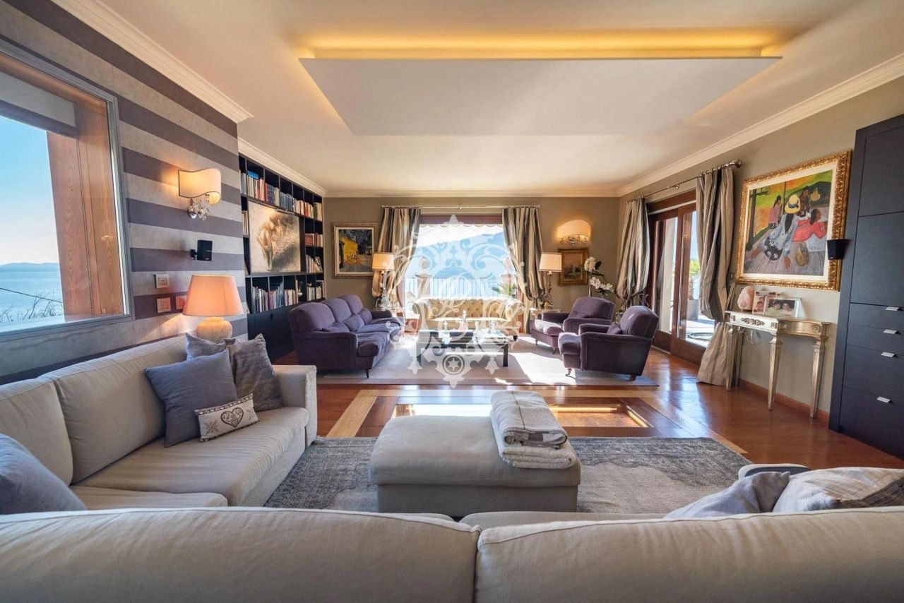 Вилла в Вербании, Италия, 500 м2 фото 3