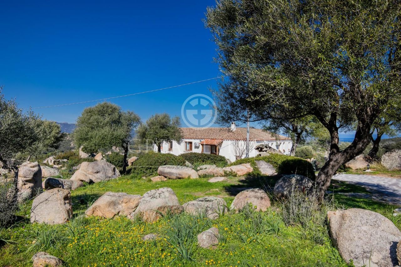 Вилла в Сассари, Италия, 270 м2 фото 2