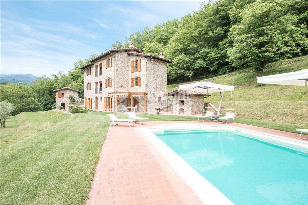 Особняк Баньи-ди-Лукка, Италия, 220 м2 фото 2