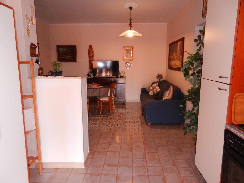 Квартира в Санта-Мария дель Чедро, Италия, 100 м2 фото 2