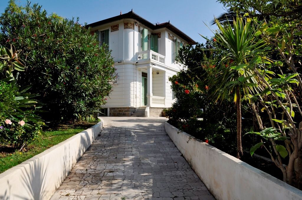 Вилла в Сан-Ремо, Италия, 332 м2 фото 1