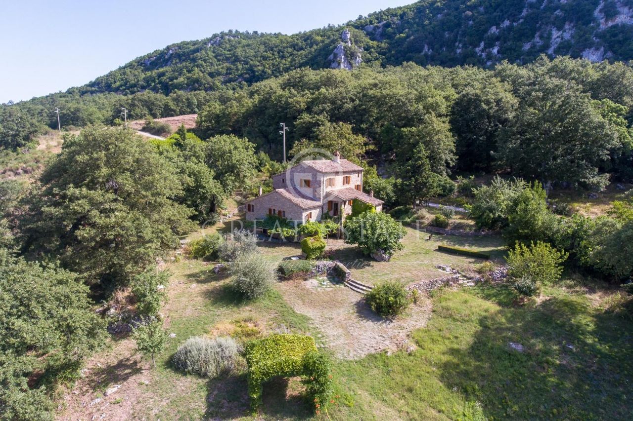 Дом San Casciano dei Bagni, Италия, 397.65 м2 фото 3