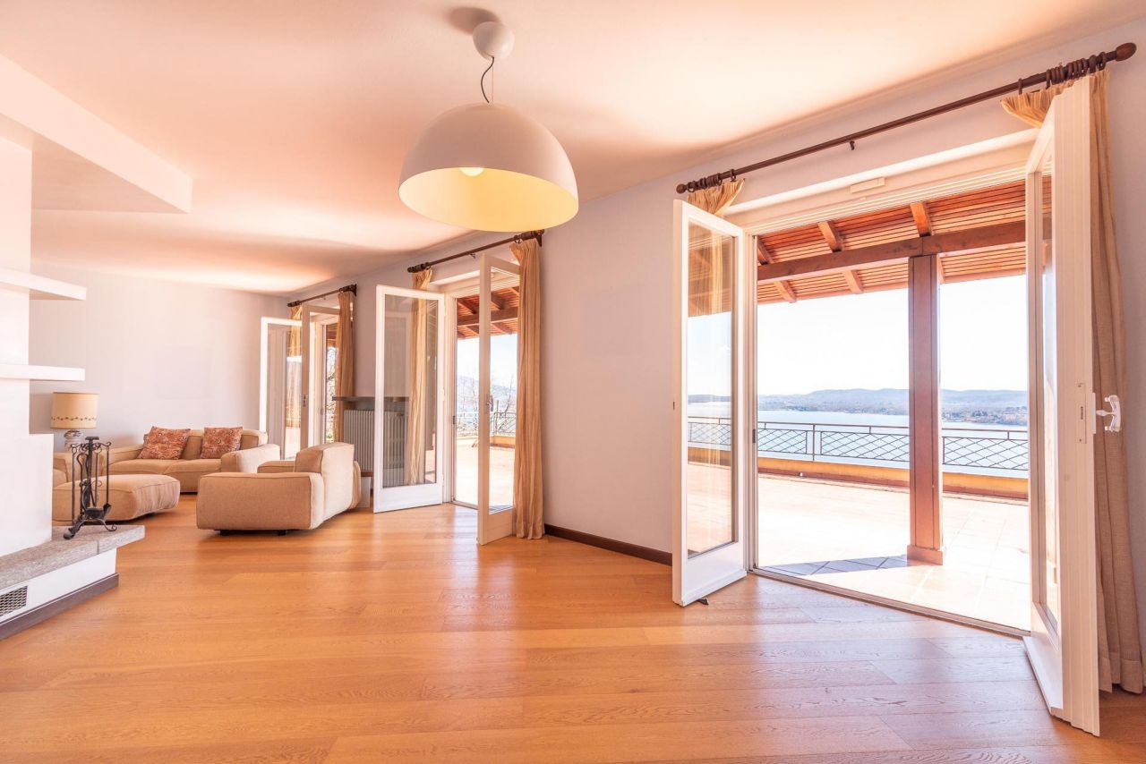 Вилла в Массино-Висконти, Италия, 300 м2 фото 4