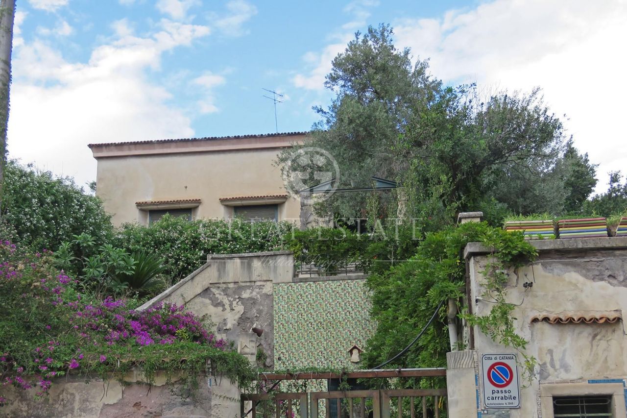 Вилла в Катании, Италия, 230 м2 фото 2