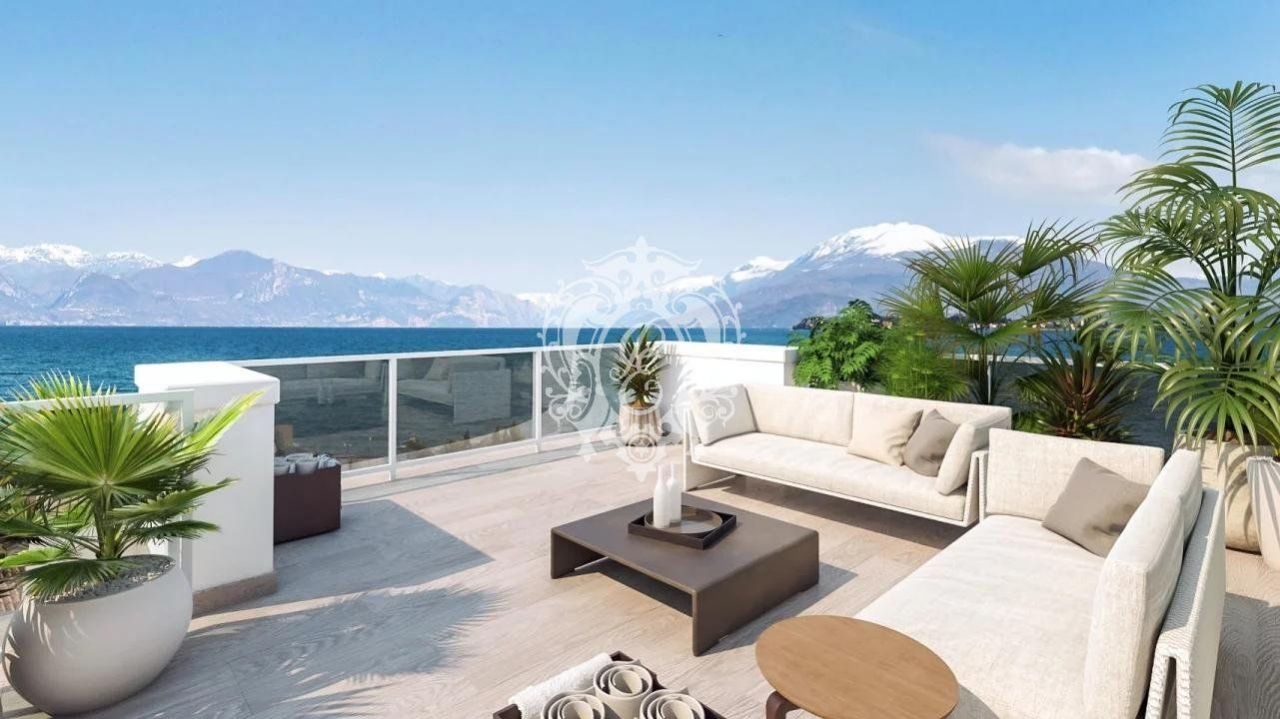 Квартира в Дезенцано-дель-Гарда, Италия, 255 м2 фото 3