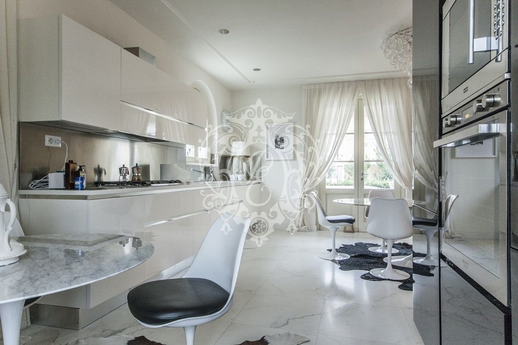 Вилла в Форте деи Марми, Италия, 300 м2 фото 4