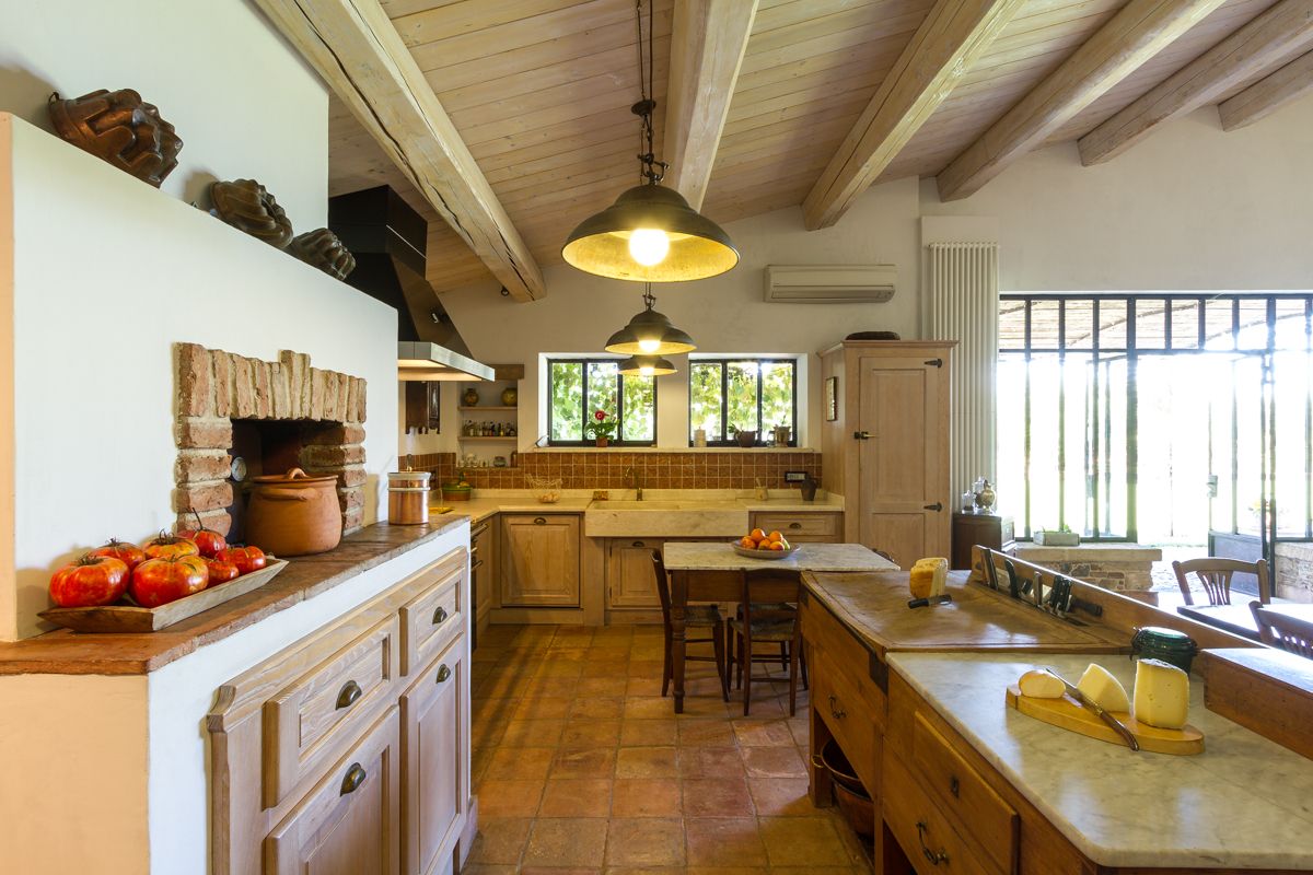 Вилла в Ористано, Италия, 450 м2 фото 1