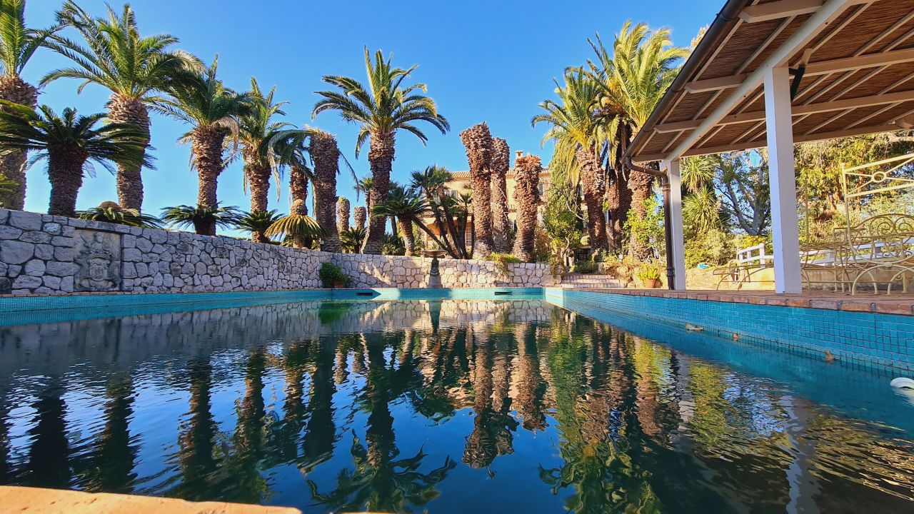 Вилла в Сан-Ремо, Италия, 880 м2 фото 3