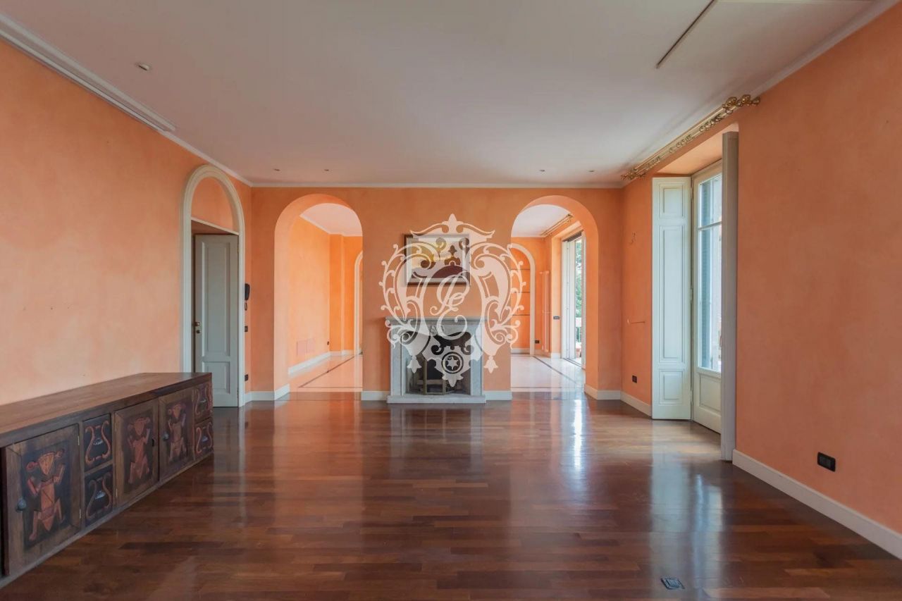 Квартира в Ольджате-Комаско, Италия, 400 м2 фото 5