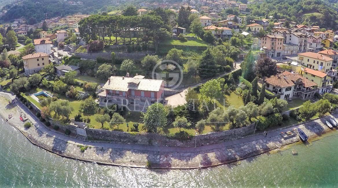 Вилла у озера Комо, Италия, 600 м2 фото 2