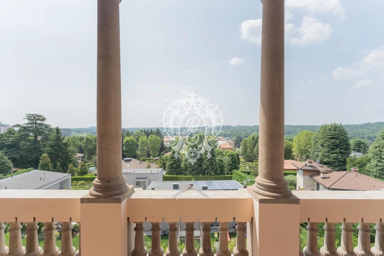 Квартира в Ольджате-Комаско, Италия, 400 м2 фото 2