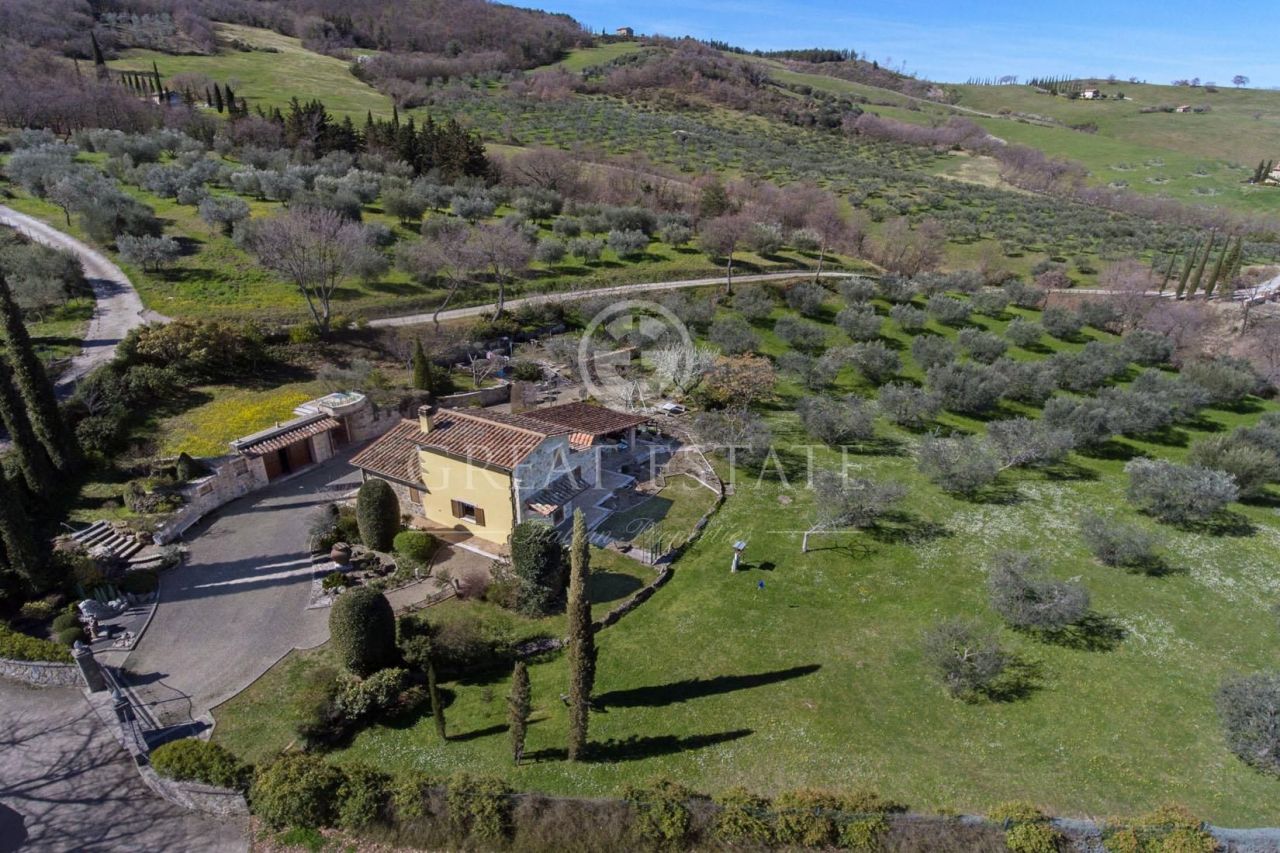 Дом Castiglione d'Orcia, Италия, 144.35 м2 фото 2