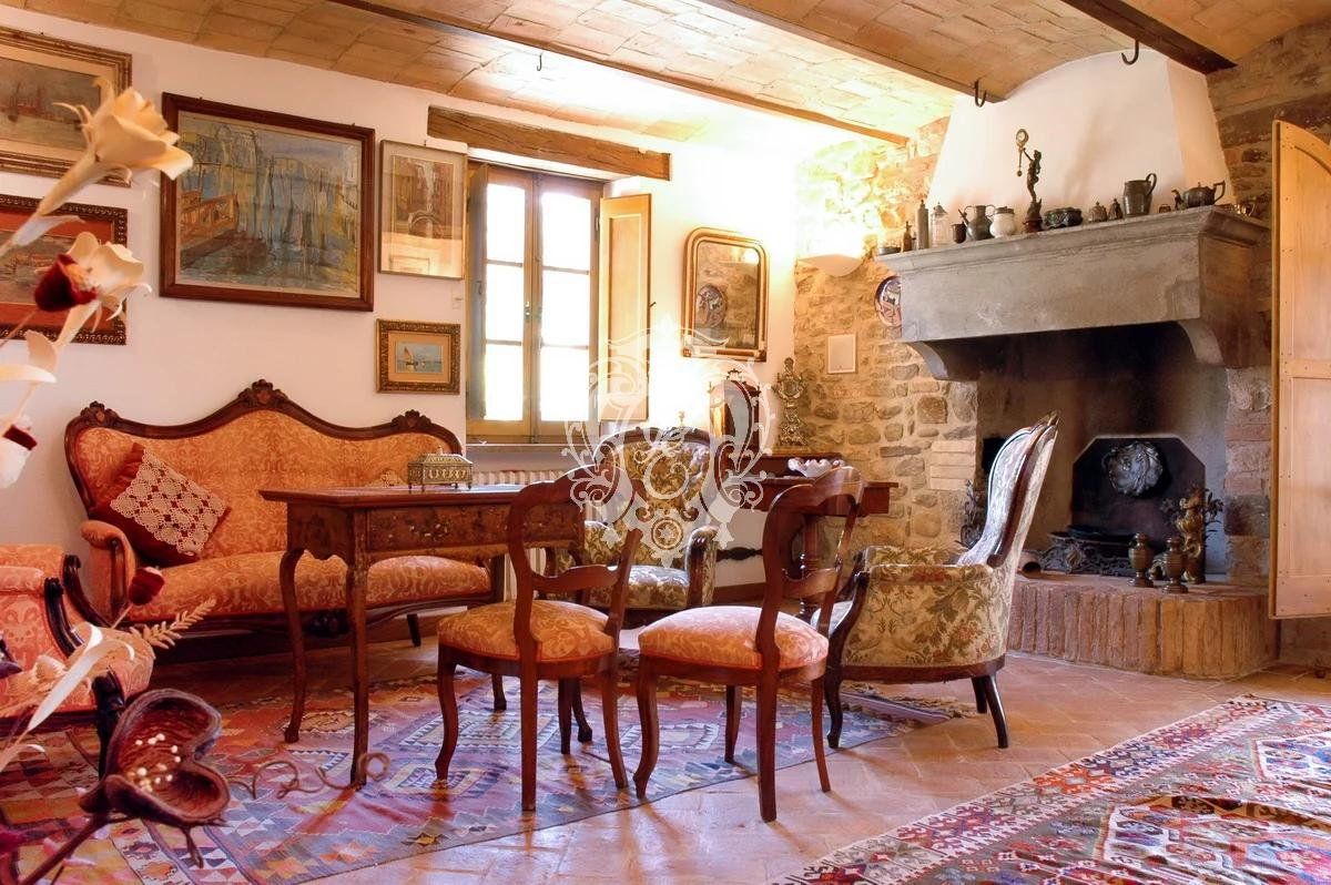 Дом Montone, Италия, 694 м2 фото 5