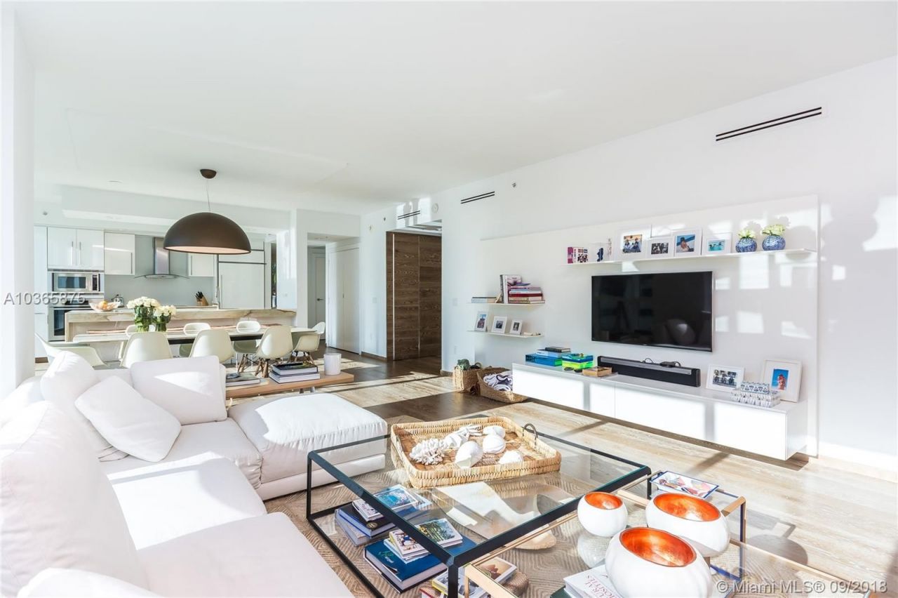 Апартаменты в Майами, США, 180 м2 фото 2