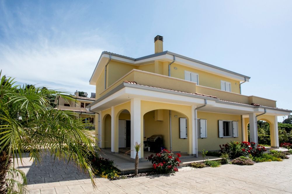 Вилла в Дзамброне, Италия, 95 м2 фото 5