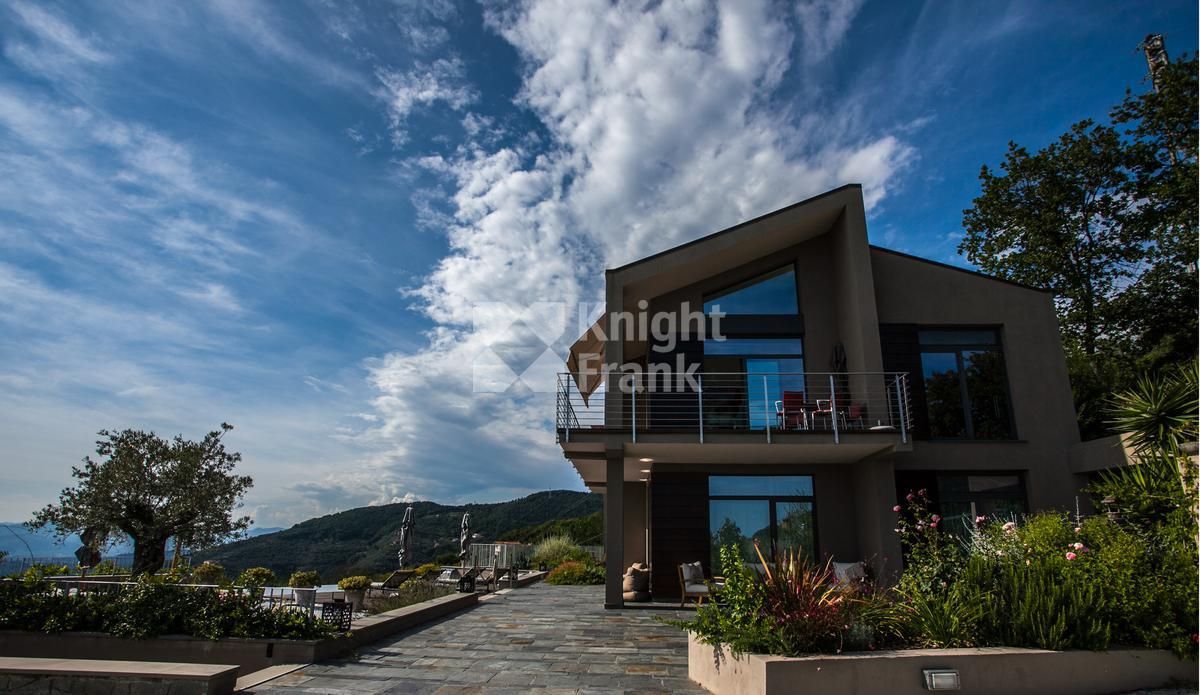 Вилла в Кастельнуово-Магре, Италия, 400 м2 фото 1