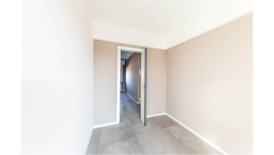 Квартира у озера Гарда, Италия, 75 м2 фото 5