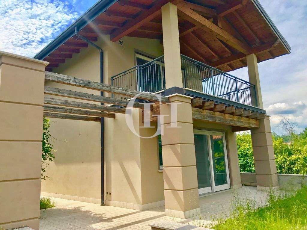 Вилла у озера Гарда, Италия, 180 м2 фото 4