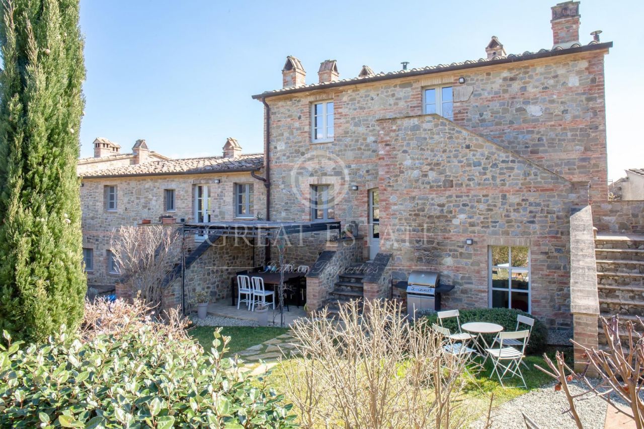 Дом San Casciano dei Bagni, Италия, 180.9 м2 фото 1