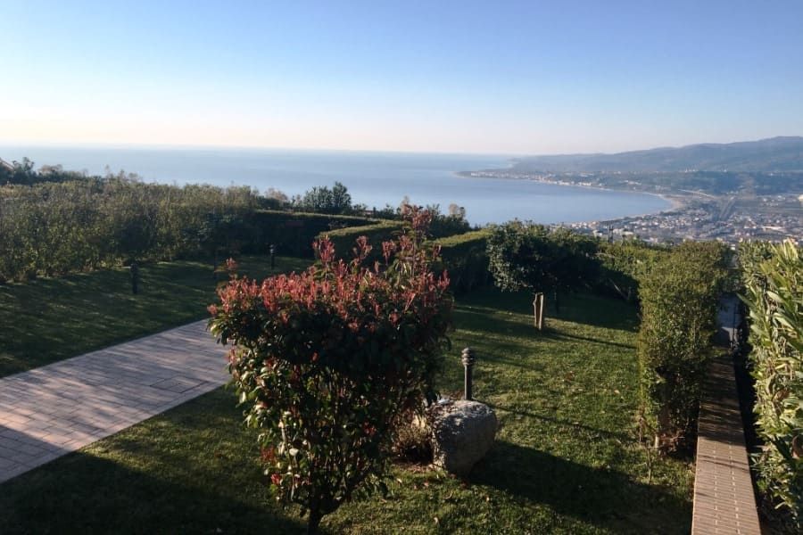 Вилла в Сталетти, Италия, 100 м2 фото 2
