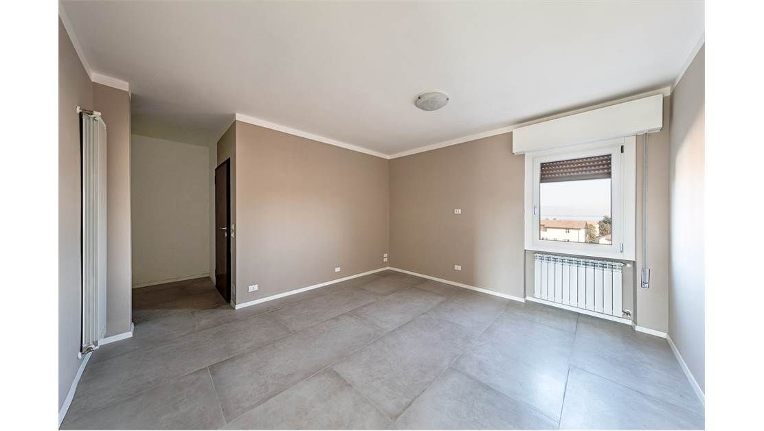 Квартира у озера Гарда, Италия, 75 м2 фото 2