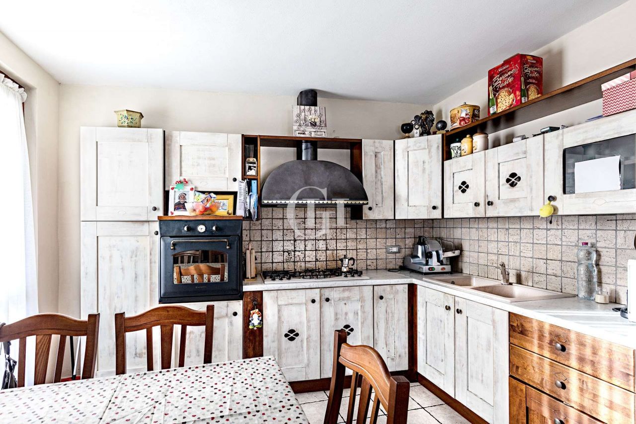 Дом у озера Гарда, Италия, 135 м2 фото 4
