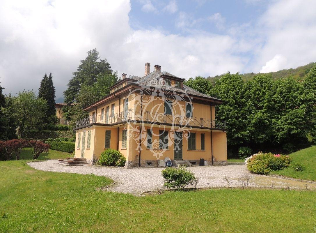 Вилла в Чивенне, Италия, 654 м2 фото 1