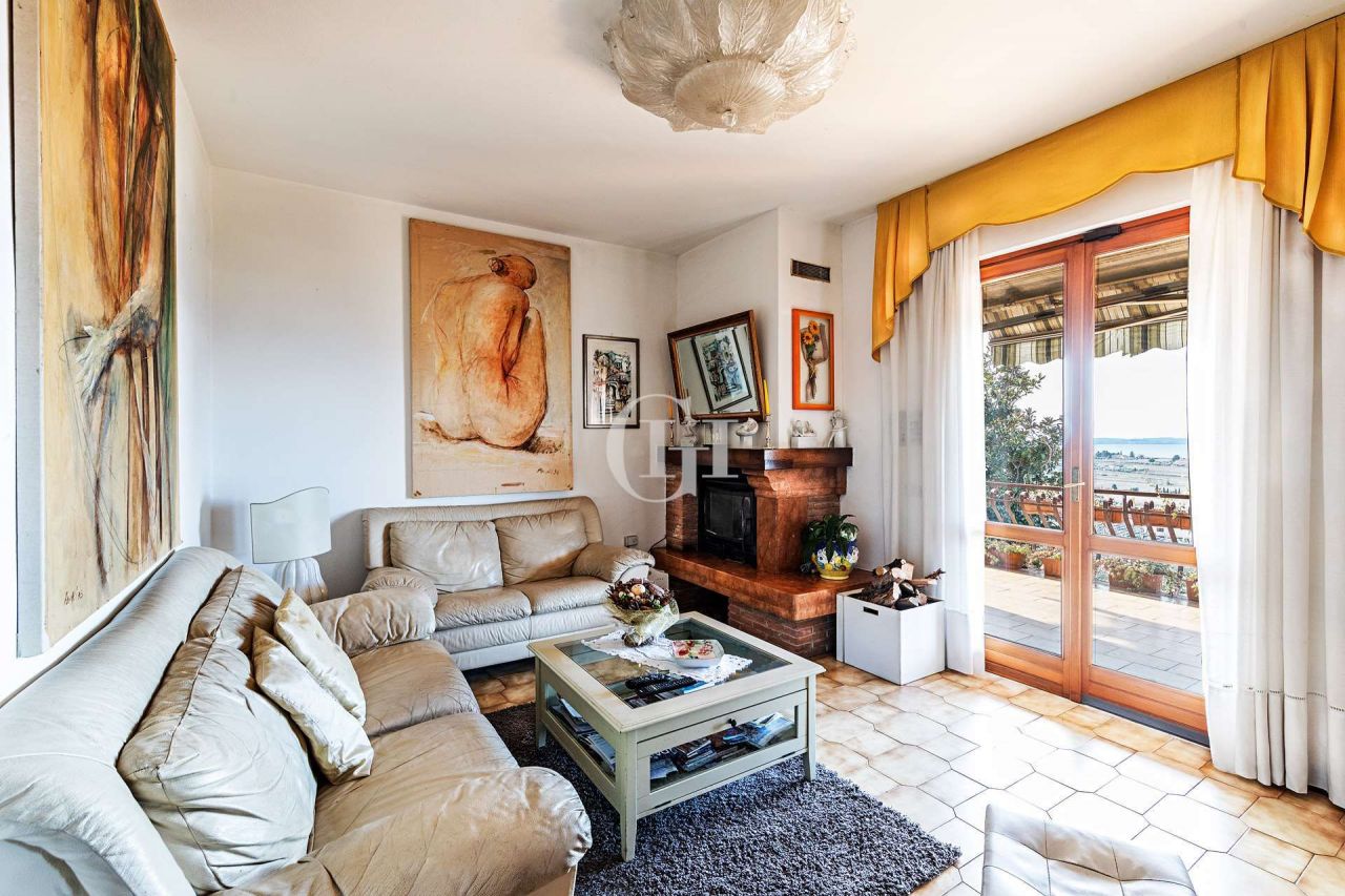 Дом у озера Гарда, Италия, 275 м2 фото 3