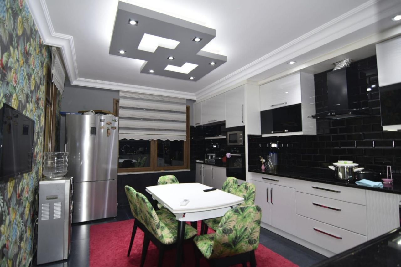 Квартира в Алании, Турция, 250 м2 фото 1