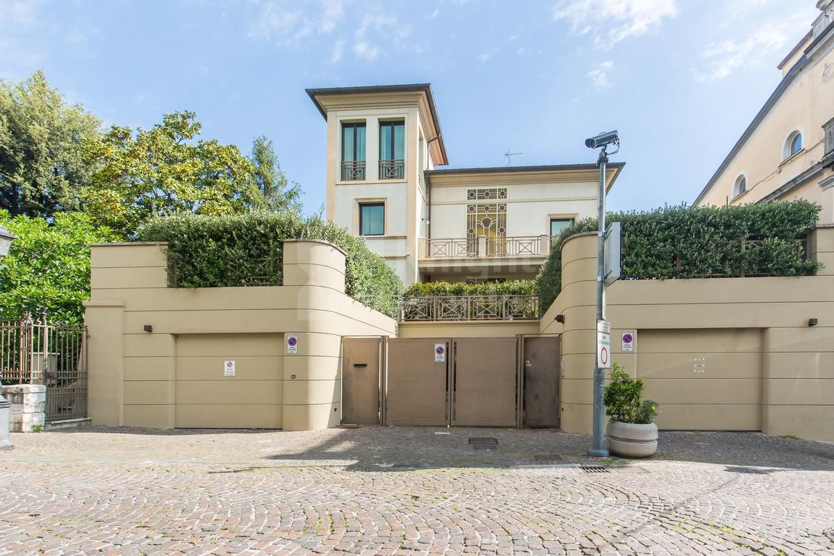 Вилла Сарцана, Италия, 640 м2 фото 1