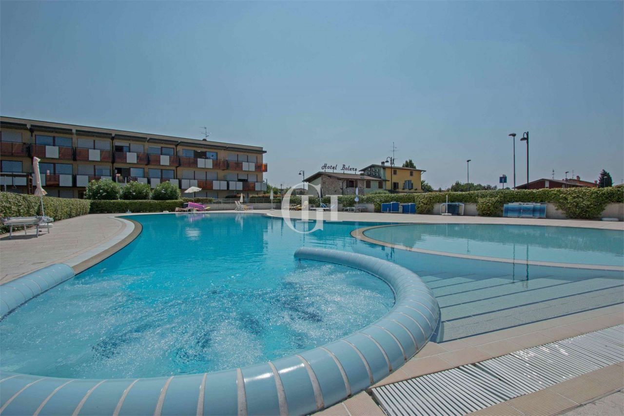 Апартаменты у озера Гарда, Италия, 116 м2 фото 2