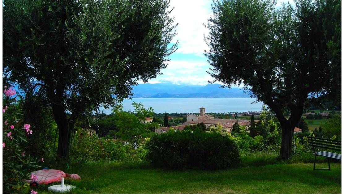 Поместье у озера Гарда, Италия, 600 м2 фото 1