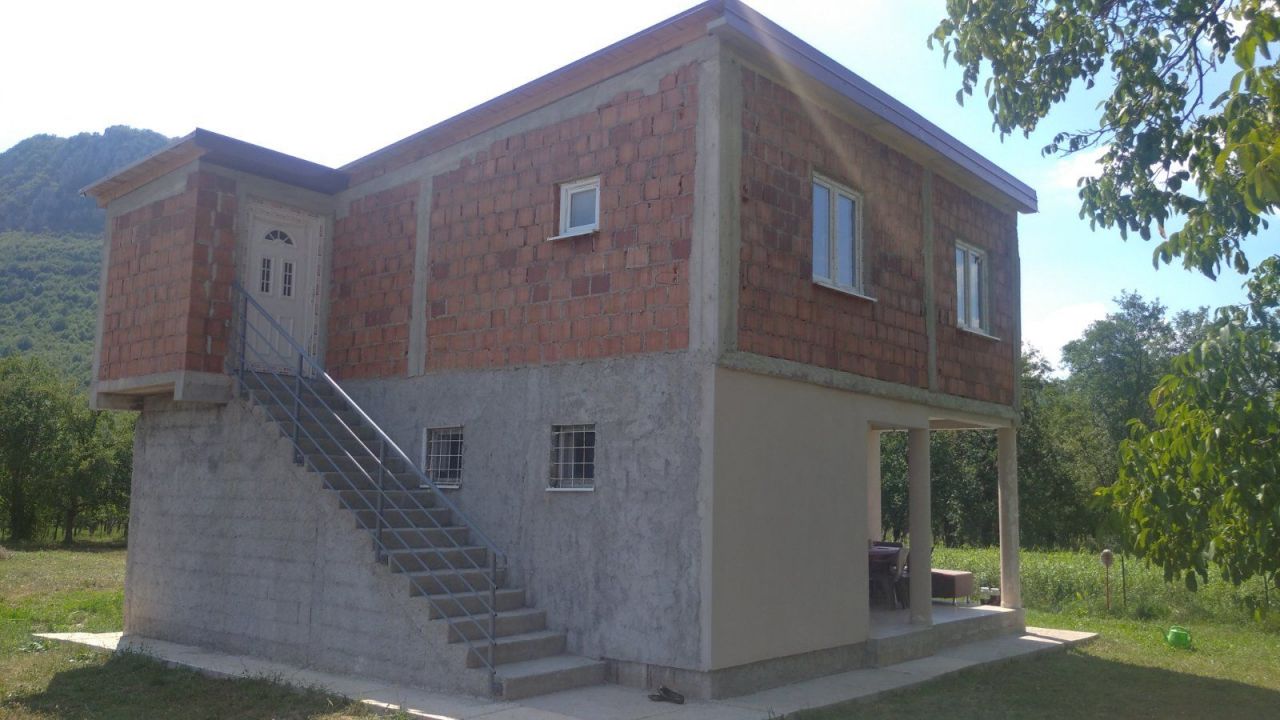 Дом в Никшиче, Черногория, 65 м2 фото 1