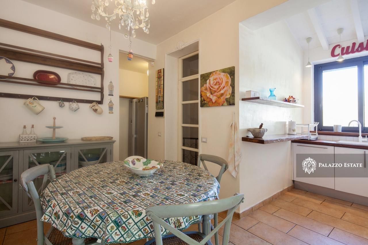 Вилла в Кастельнуово-Магре, Италия, 400 м2 фото 5