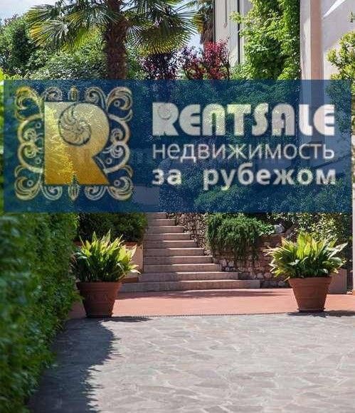 Вилла в Дезенцано-дель-Гарда, Италия, 400 м2 фото 2